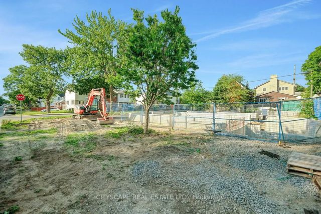 551 Edison Avenue, Carlingwood - Westboro and Area