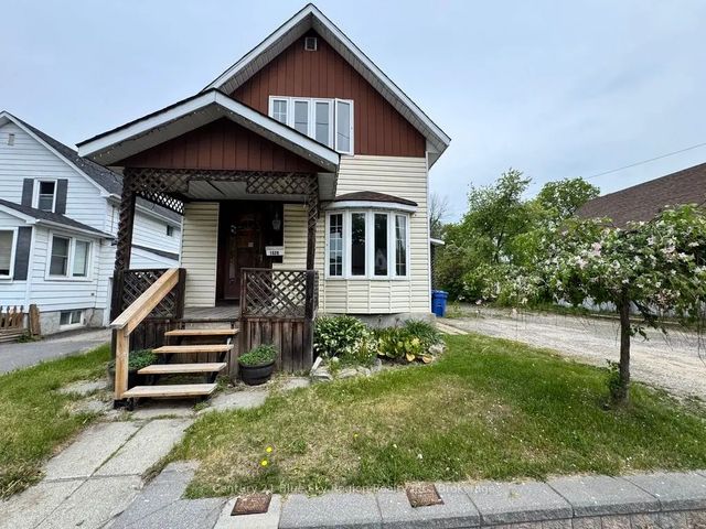 1528 Cassells Street, North Bay