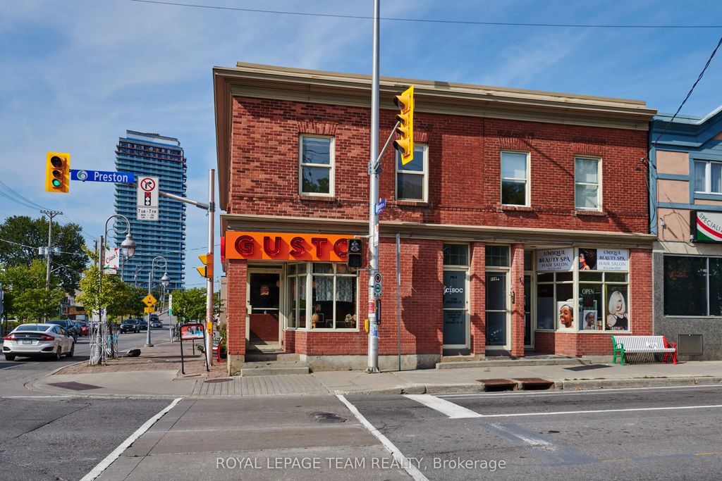 901 Somerset Street, West Centre Town