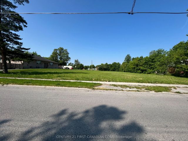 225 Greenwood Avenue, London South