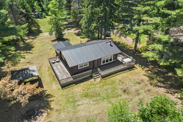 1042 Goadsby Trail, Minden Hills