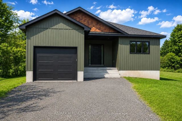 21477 Macgregor Drive, South Glengarry