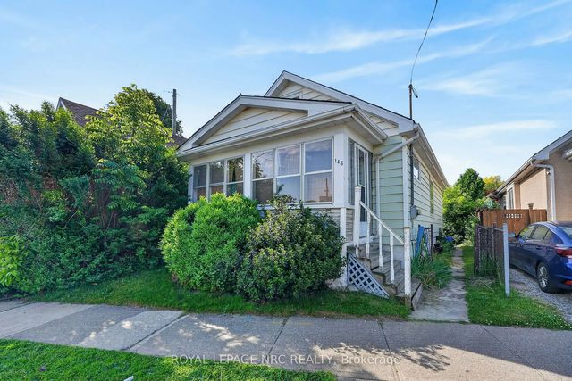 146 Carlton Street, St. Catharines