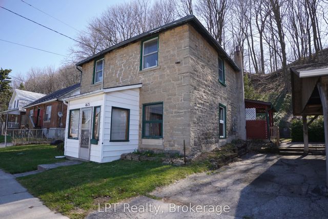 1671 4th Avenue E, Owen Sound