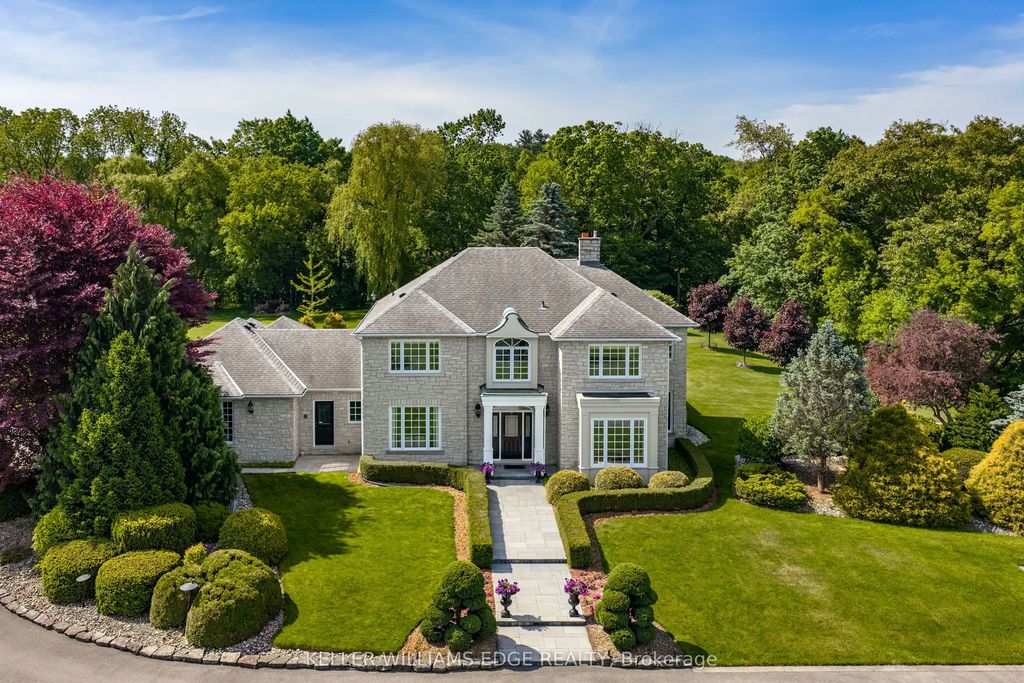938 Governor's Road, Hamilton