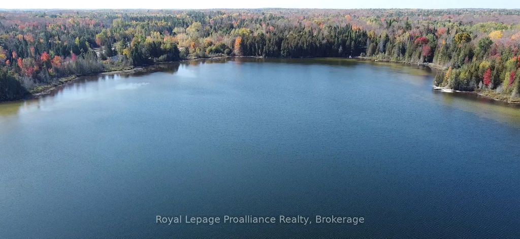 6107 Buckshot Lake Road, Frontenac
