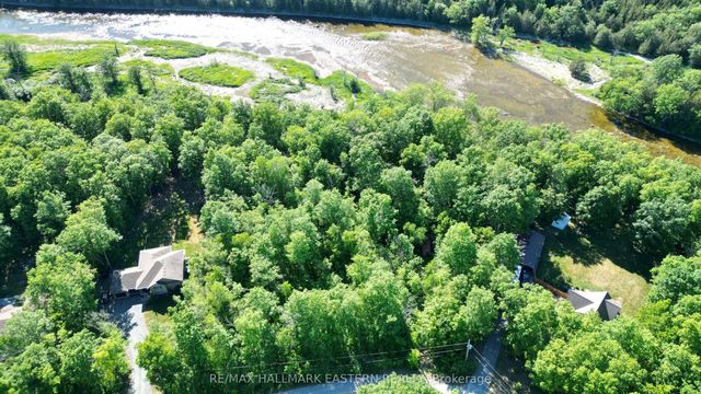 21 Riverside Drive, Trent Hills