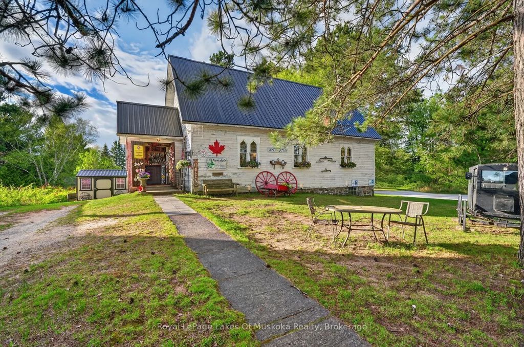 14 Rain Lake Road E, Kearney