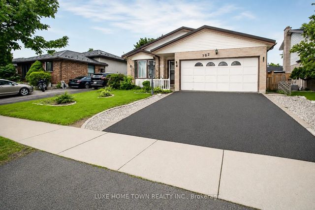 762 Railton Avenue, London East