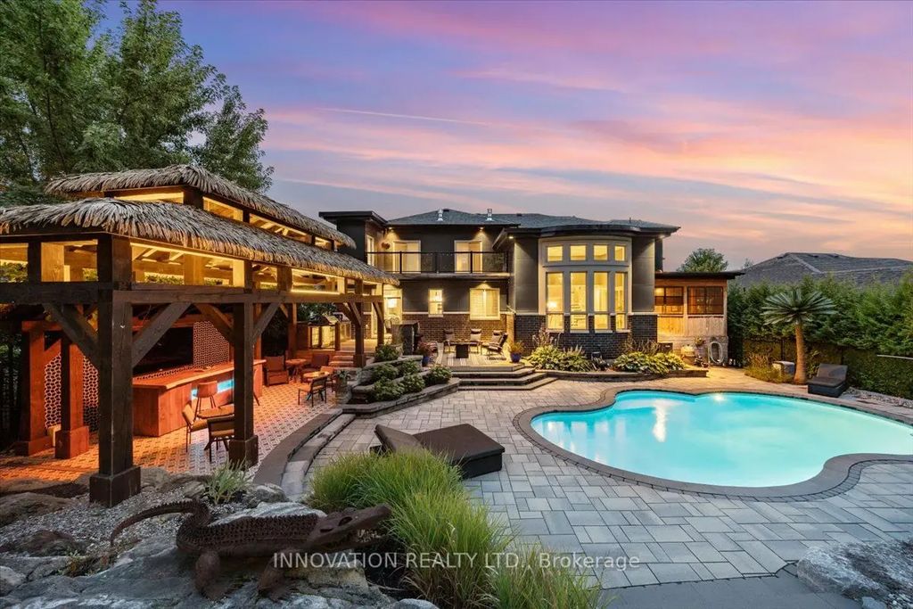 332 Carp Highlands Court, Carp - Huntley Ward