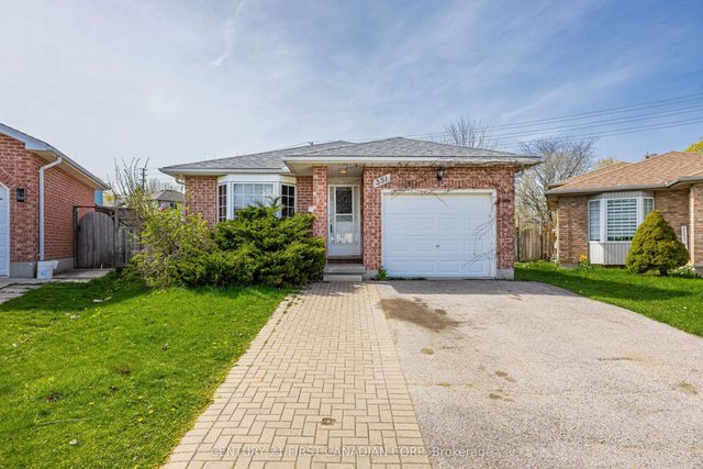 351 Fleming Drive, London East