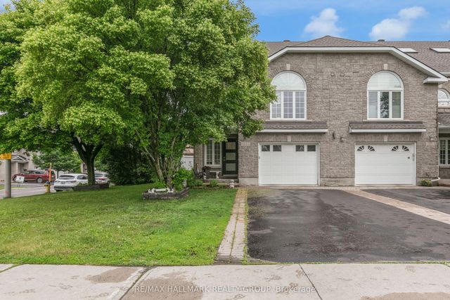 2051 Frank Bender Street, Orleans - Convent Glen and Area