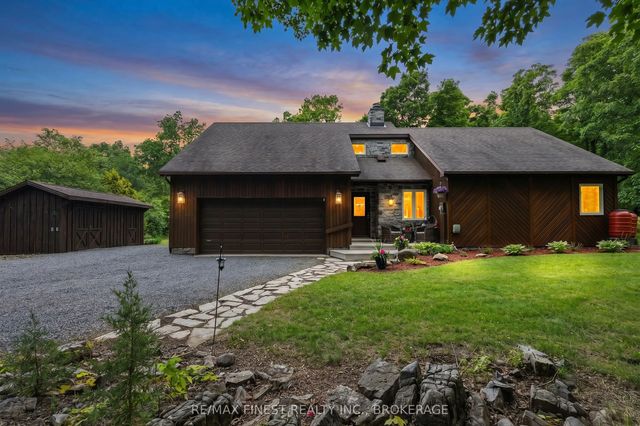 3886 Holmes Road, Frontenac