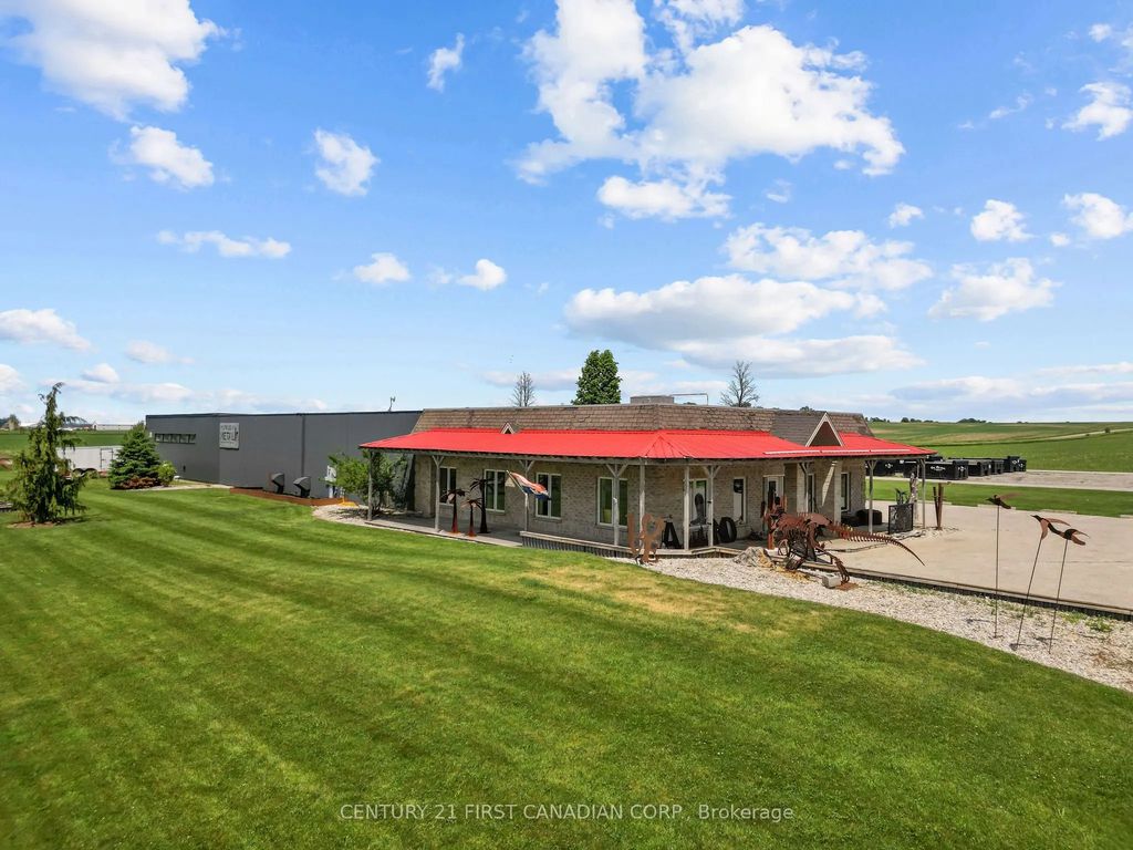 5611 Mcgillivray Drive, Lucan Biddulph