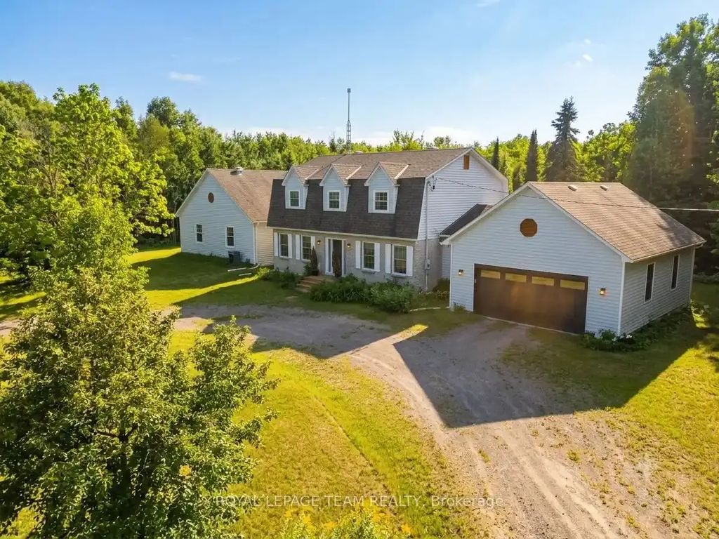 910 Bolton Road, North Grenville