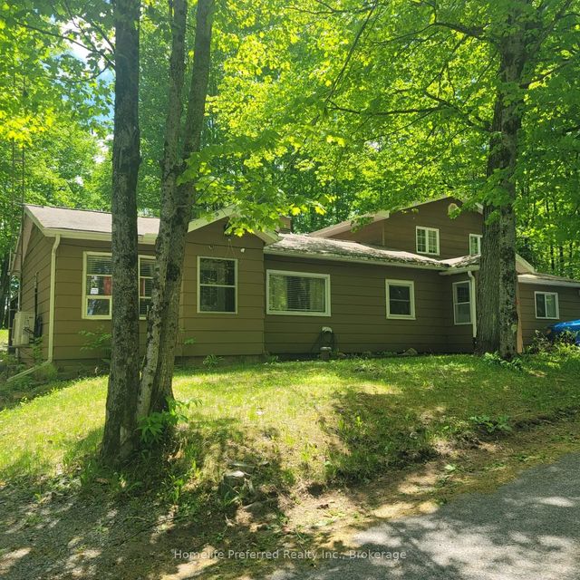 1234 Upper Paudash Lake Road, Highlands East