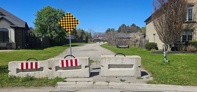 2441 Colangelo Drive, Niagara Falls