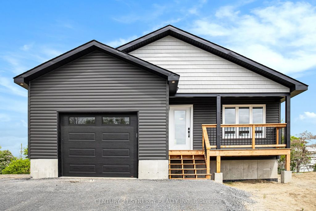 2579 County Rd 7 Road A, North Dundas