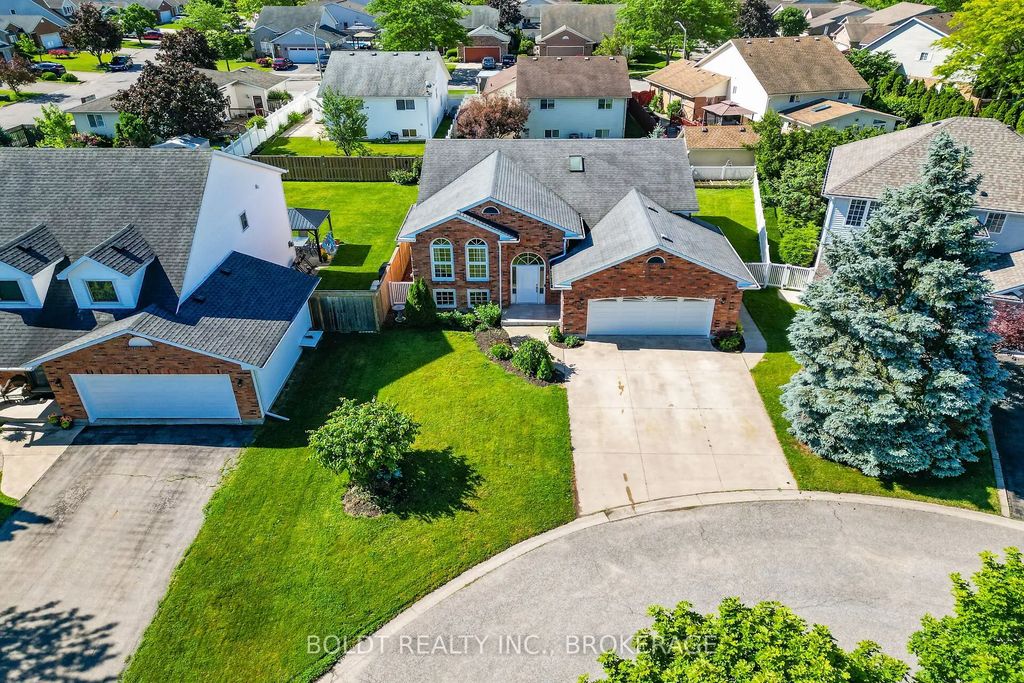 6 Cedar Court, St. Catharines