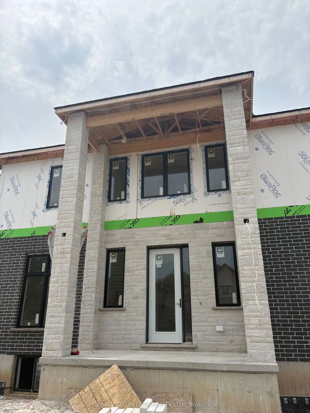 2579 Bateman Trail, London South