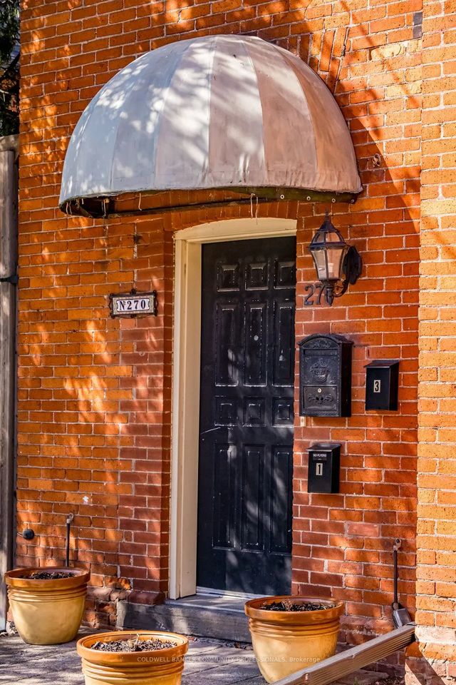 270 Queen Street S, Hamilton