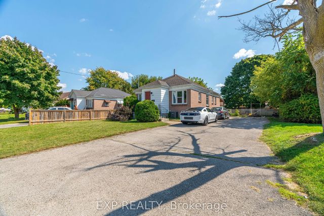 1519 Howland Avenue, London East