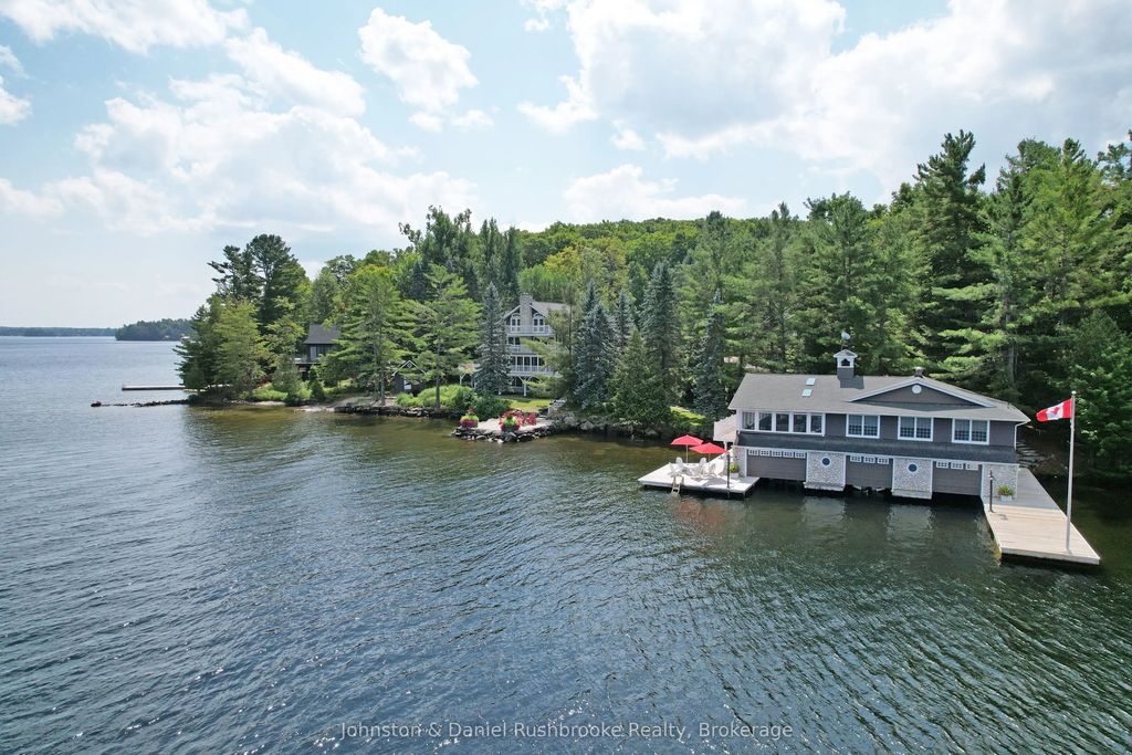 1167 Armstrong Point Road 9, Muskoka Lakes