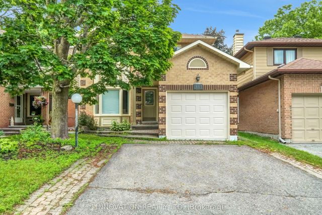 111 Beechfern Drive, Stittsville - Munster - Richmond