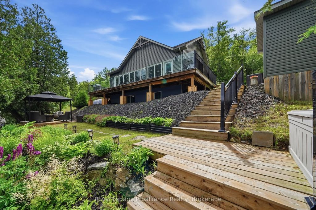 1219 Silver Mine Lane, Frontenac