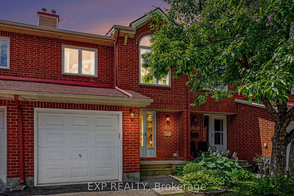 1856 Summerfields Crescent, Orleans - Convent Glen and Area