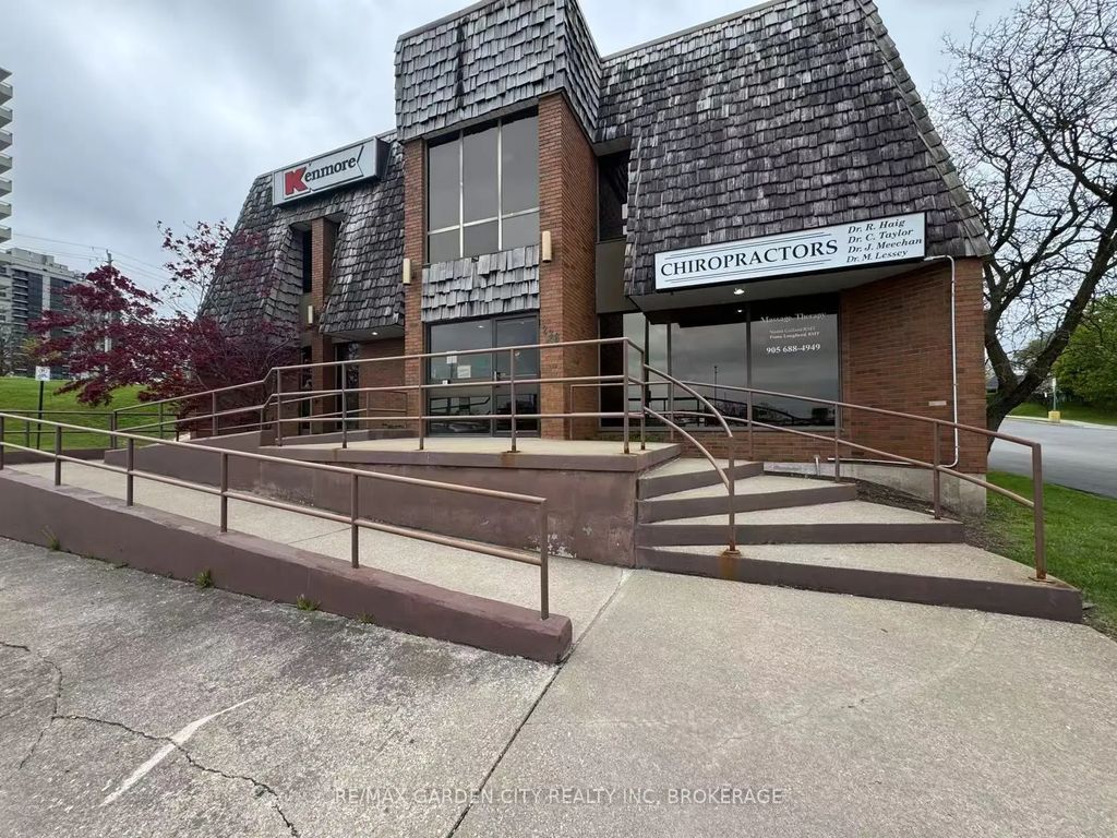 236 Glenridge Avenue 2nd Floor, St. Catharines