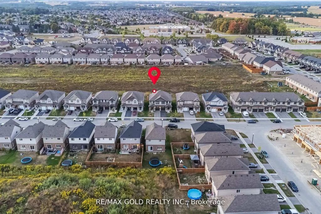 1357 Calais Drive, Woodstock