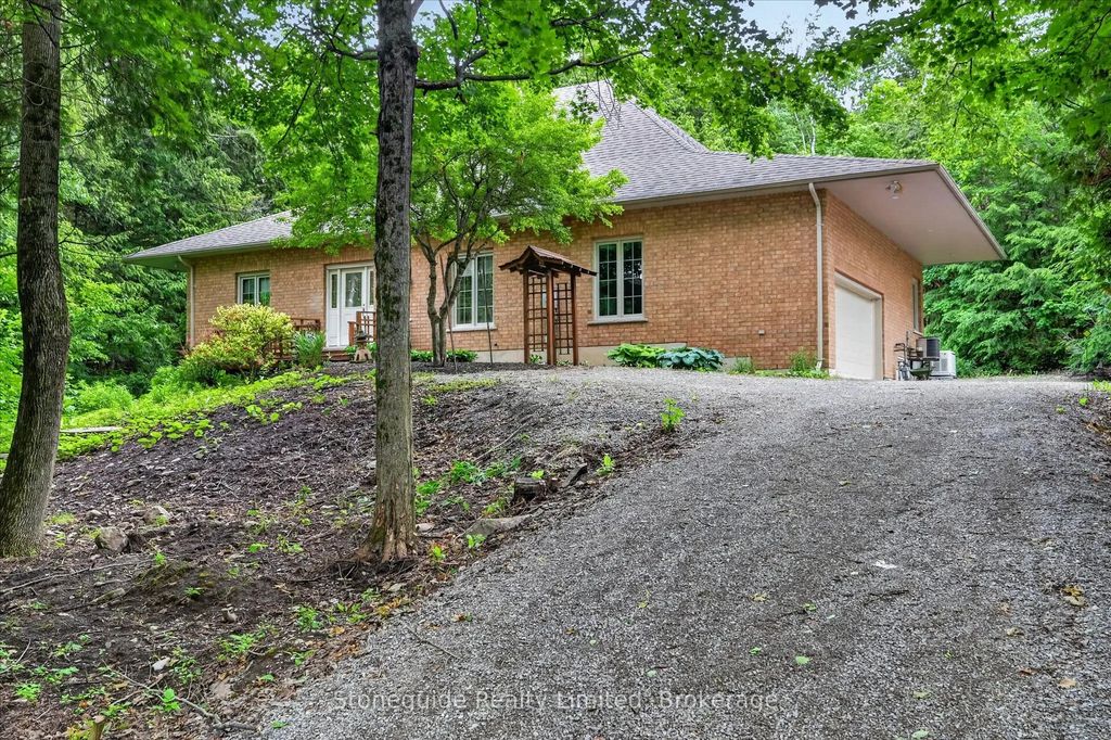 761 Cedarhurst Drive, Selwyn