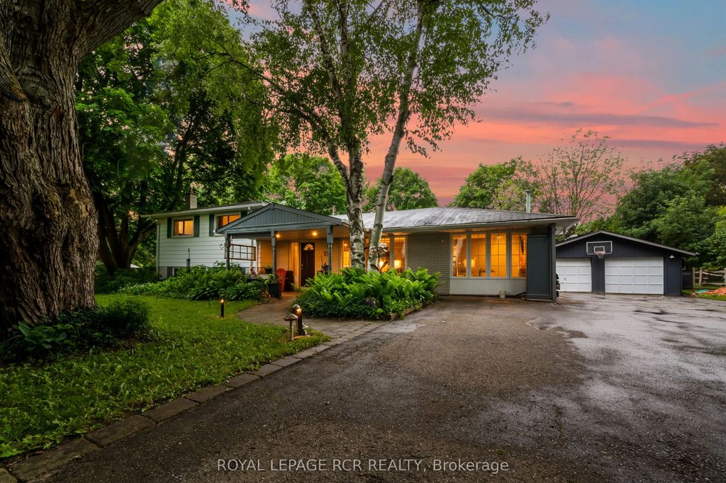 22 Randy Avenue, Mono