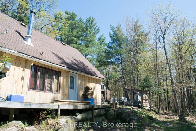 1800 Bear Cave Road, Muskoka Lakes