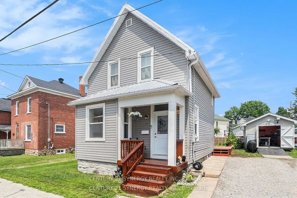 25 Kensington Avenue, Smiths Falls