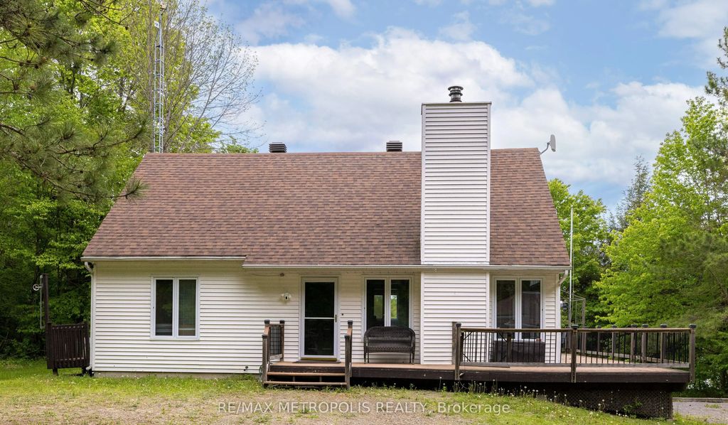763 Narrows Lock Road 114, Rideau Lakes