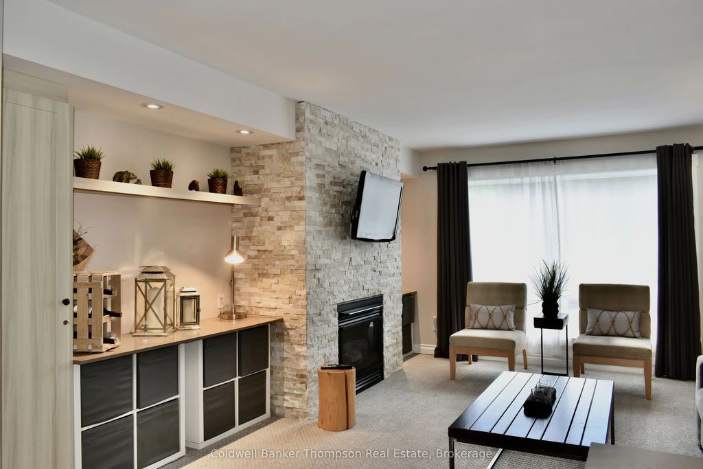 1235 Deerhurst, Summit Lodge Drive 54-208, Huntsville