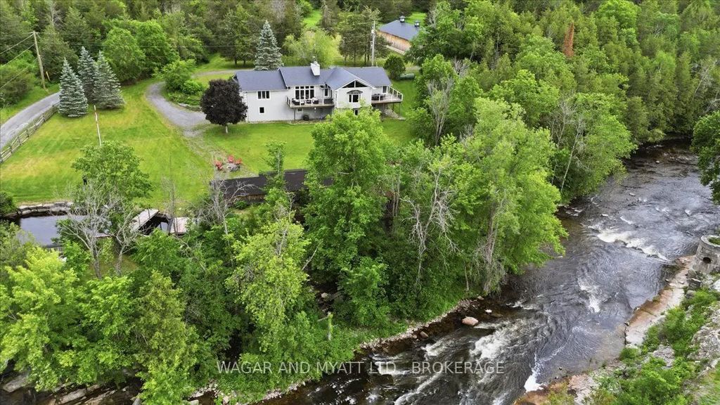 898 County 12 Road, Greater Napanee
