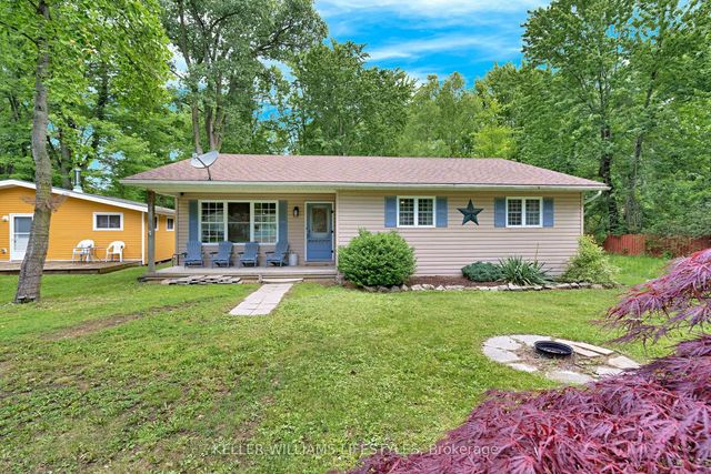 6238 London Road, Lambton Shores