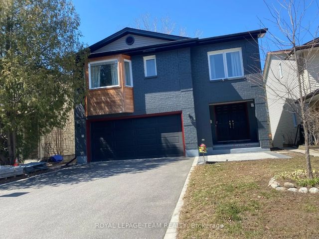 32 Hackett Street B, Hunt Club - Windsor Park Village and Area