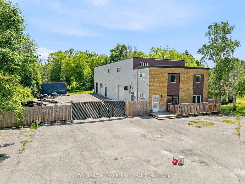 177 W Davis Street, Quinte West
