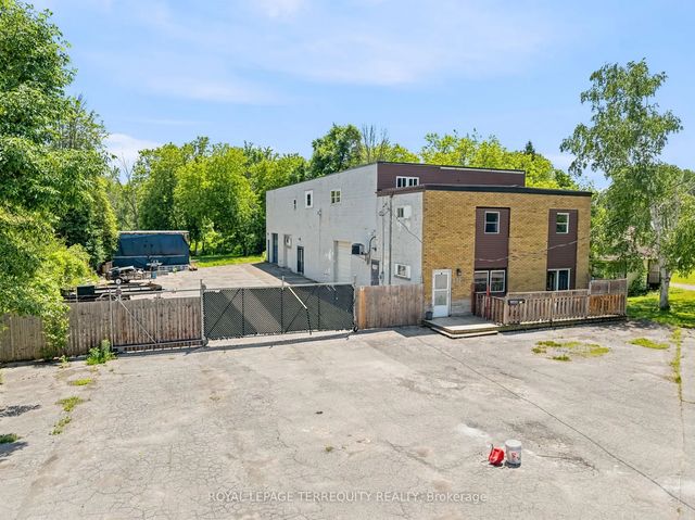 177 W Davis Street, Quinte West
