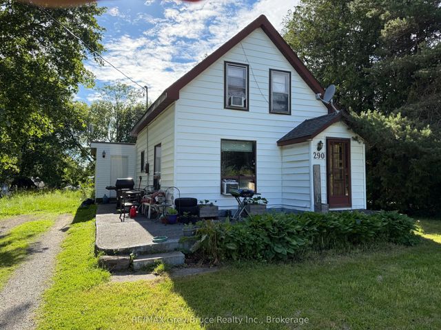 290 Berford Street, South Bruce Peninsula