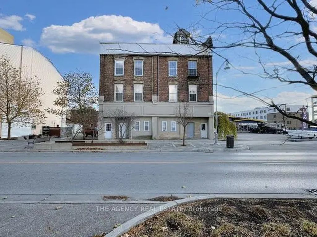 286 Talbot Street 4, St. Thomas