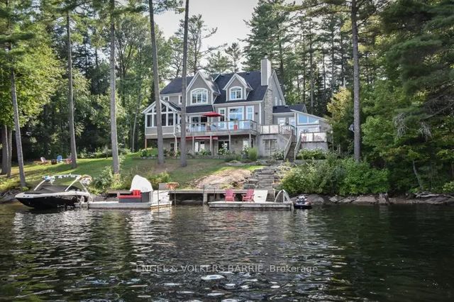 1043 Fortunes Trail, Algonquin Highlands