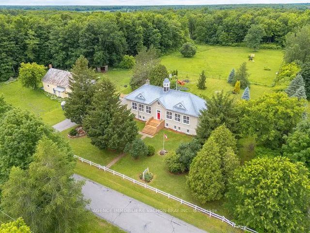 21481 Butternut Lane, South Glengarry