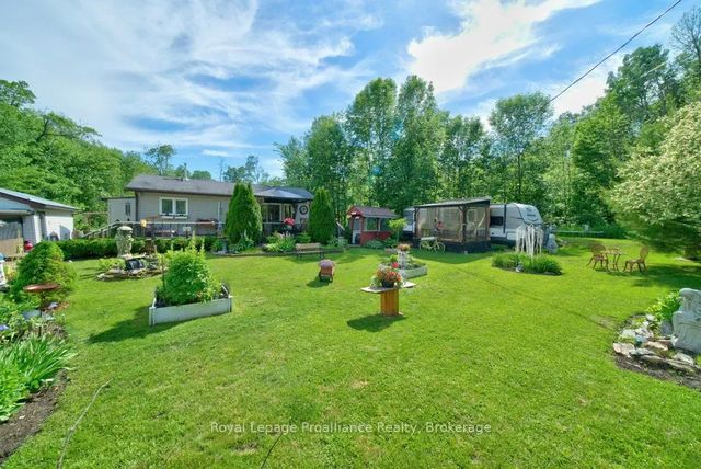 1012 Lakeshore Drive, Frontenac