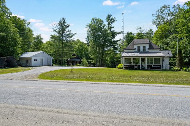 2625 Ardoch Road, Frontenac