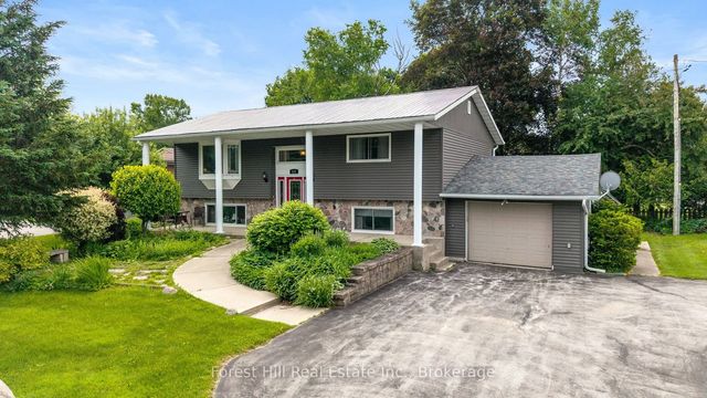 535 George Street, South Bruce Peninsula